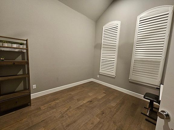 5th image of 4230 Sandhills Ln