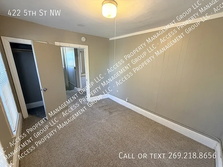 422 5th St NW — Photo 16