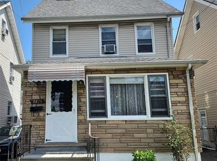 88-15 Ashford Street, Queens Village, NY 11427