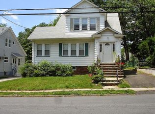 19 Fernwood Rd, Maplewood, NJ 07040