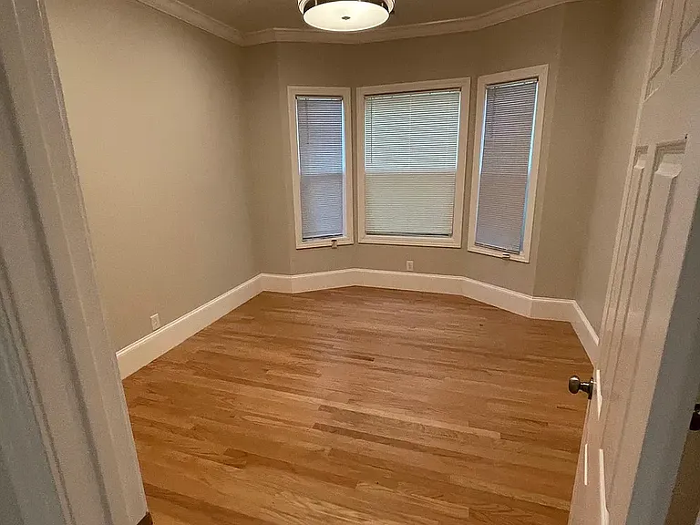 2645 Mission St #7 — Photo 34