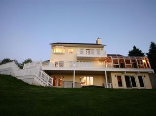 N3375 Four Seasons Dr, Iron Mountain, MI 49801