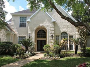 2322 Central Park Cir, Houston, TX 77059