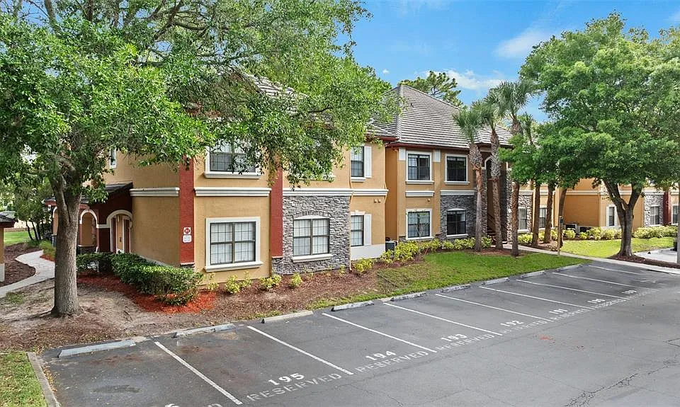 2141 Portofino Pl #8-2826