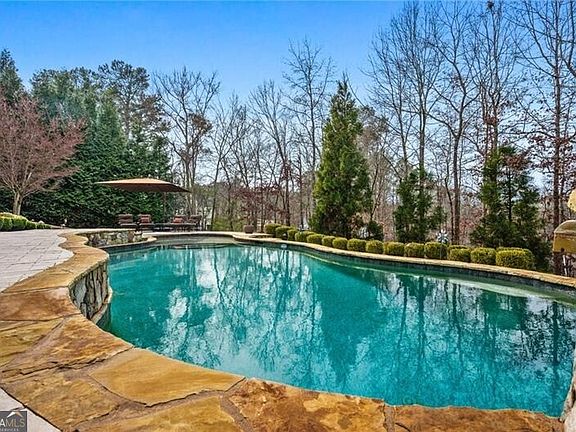 3rd image of 263 Hanson Way