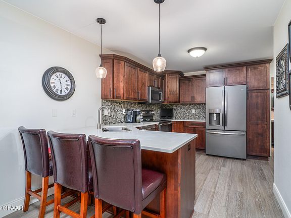 5th image of 4727 Lynnbrook Ln