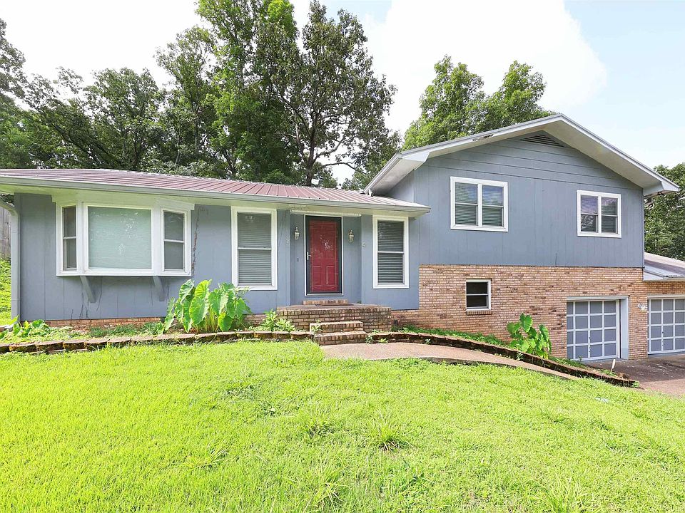 1st image of 1620 Mountain Oak Dr