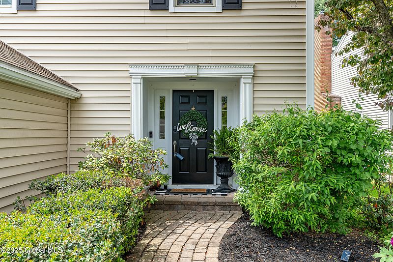 5th image of 26 St. Agnes Ln