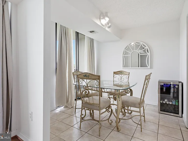 5300 Holmes Run Pkwy #607 — Photo 9