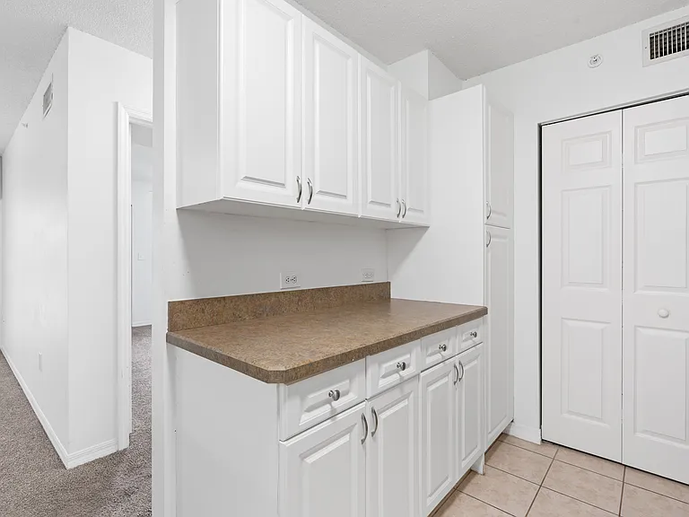 8940 Colonnades Ct E #1 — Photo 11