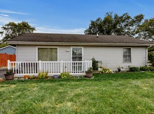 1820 Burry Circle Dr, Crest Hill, IL 60403