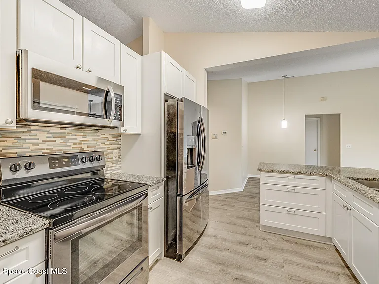 2540 Wild Wood Dr — Photo 16