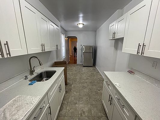 5th image of 500 W 235th St APT 5D