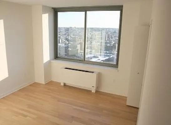 Rented by Corcoran | media 18