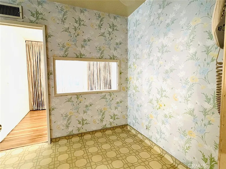 2408 S 8th Ave — Photo 12