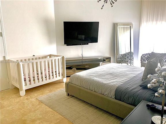 5th image of 15811 Collins Ave APT 3305