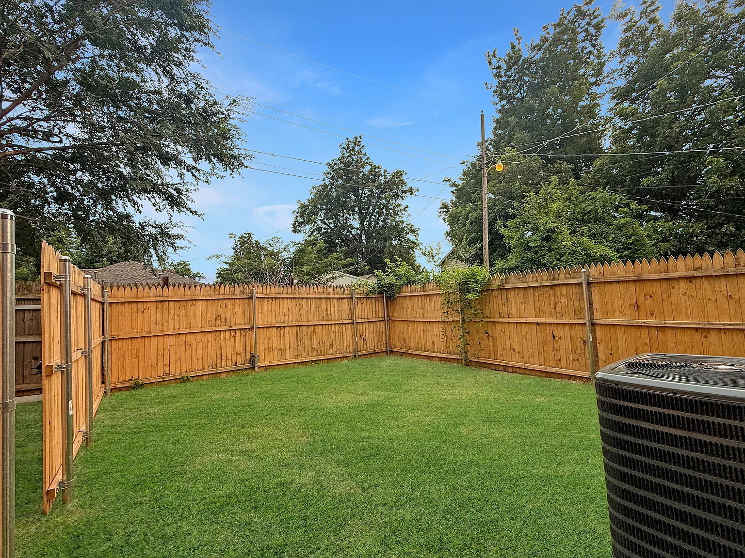 2 bed, 1.5 bath, 950 sqft, $1,500 — Photo 4