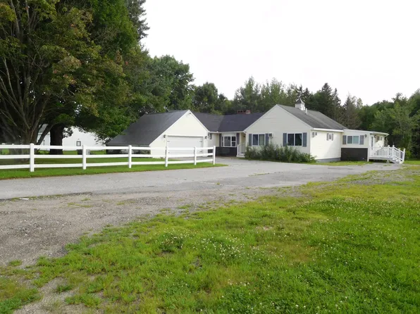 1065 Riverside Drive, Auburn, ME 04210