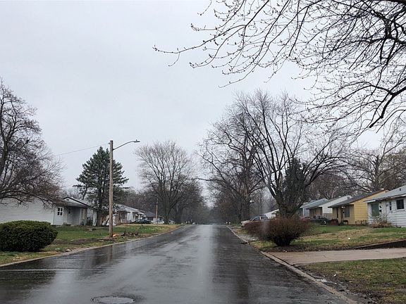 5th image of 10063 Duke Dr