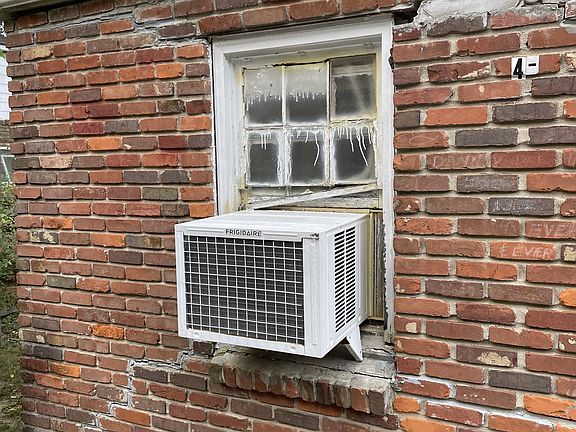5th image of 14 Proctor Dr