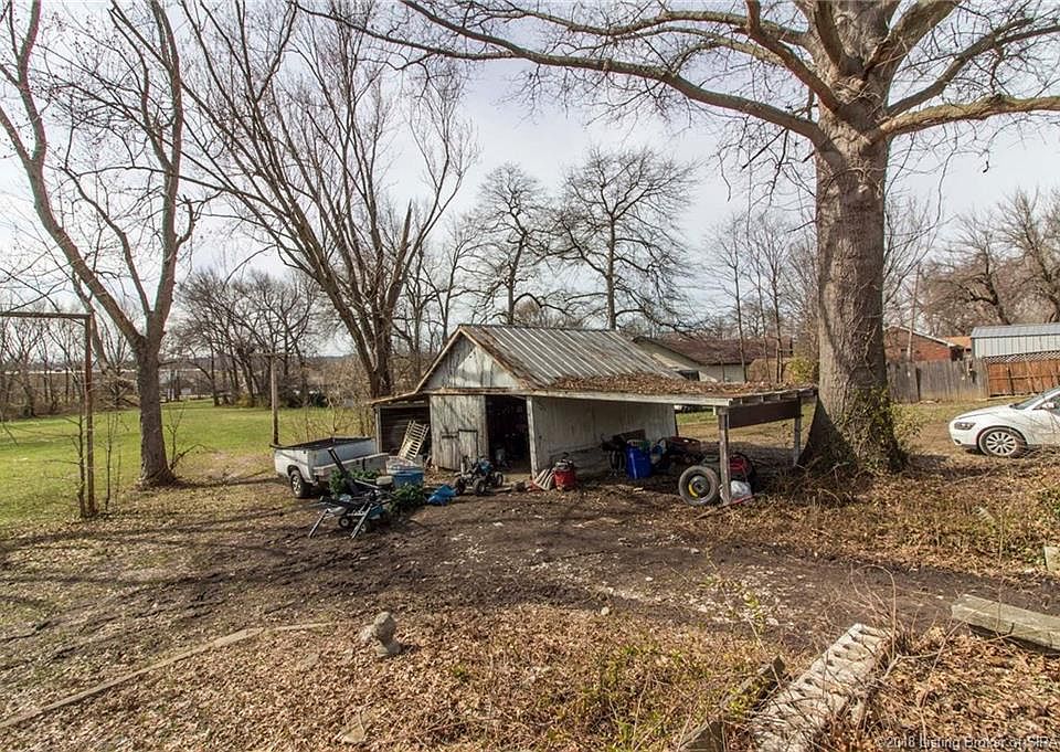 1st image of 1829 McDonald Ln
