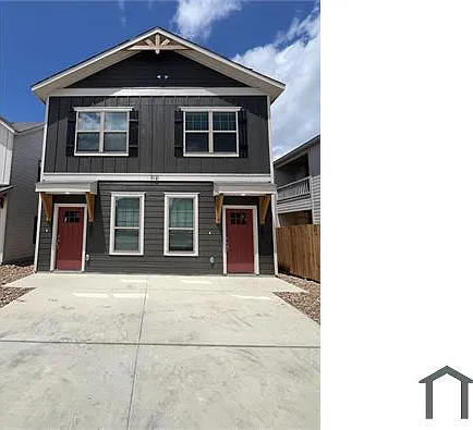 7131 Magnolia Crk — Photo 1