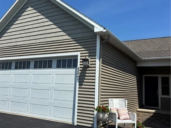 4521 Lauder Ln, Skaneateles, NY 13152