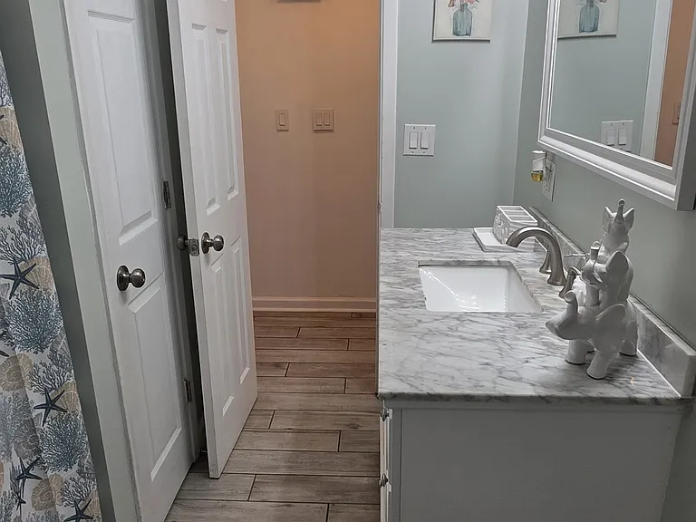 901 Briarwood Ave — Photo 20