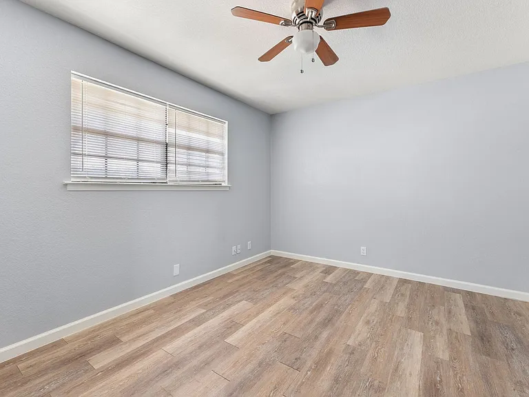 3802 Foust Trl — Photo 21