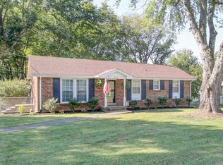 332 Peterson Ln, Clarksville, TN 37040