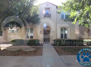955 S Brewer Dr, Gilbert, AZ 85296