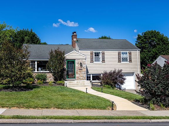 2nd image of 1133 Highland Ave