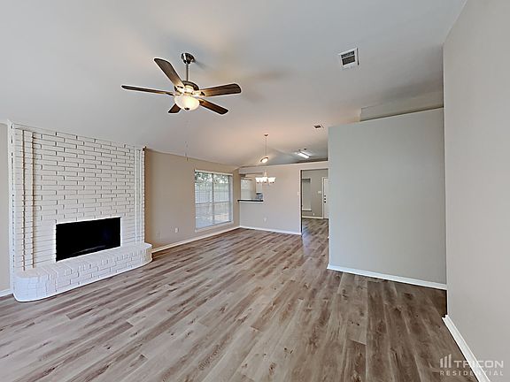 4th image of 2105 Havenwood Dr