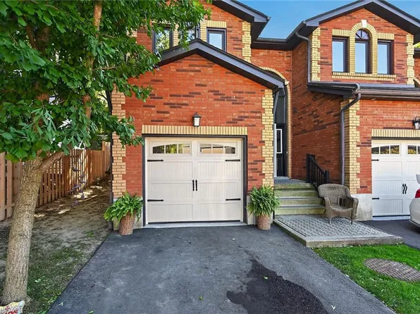 54 Argyle St S #1, Caledonia, ON N3W 1H9