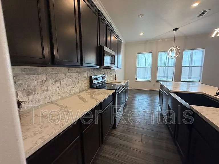 9804 Sagebrush Ave — Photo 16