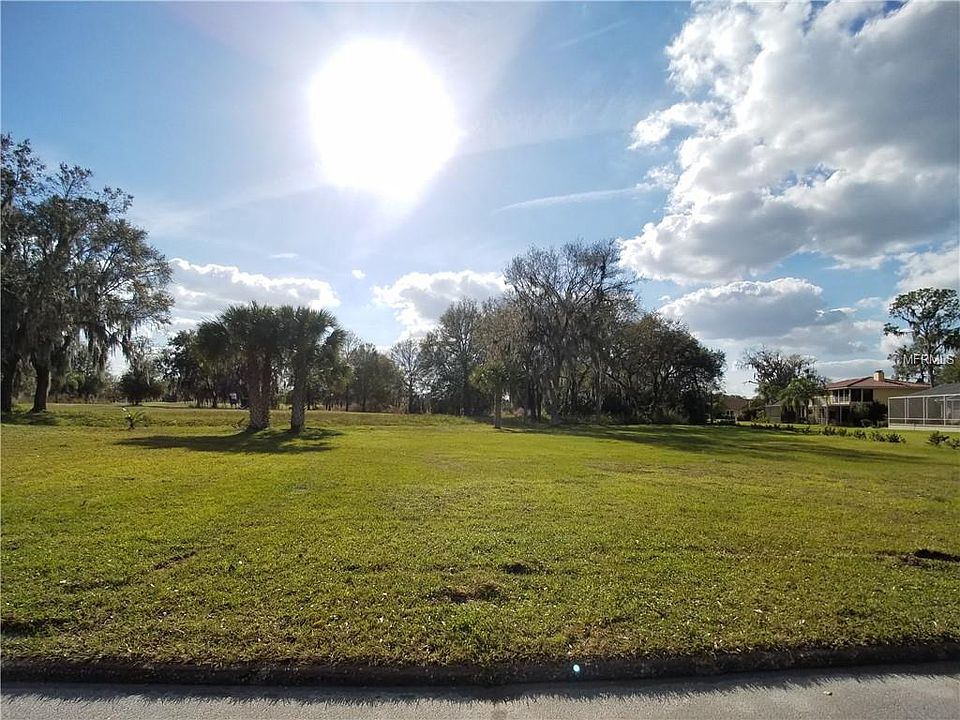 1st image of Country Club Ln