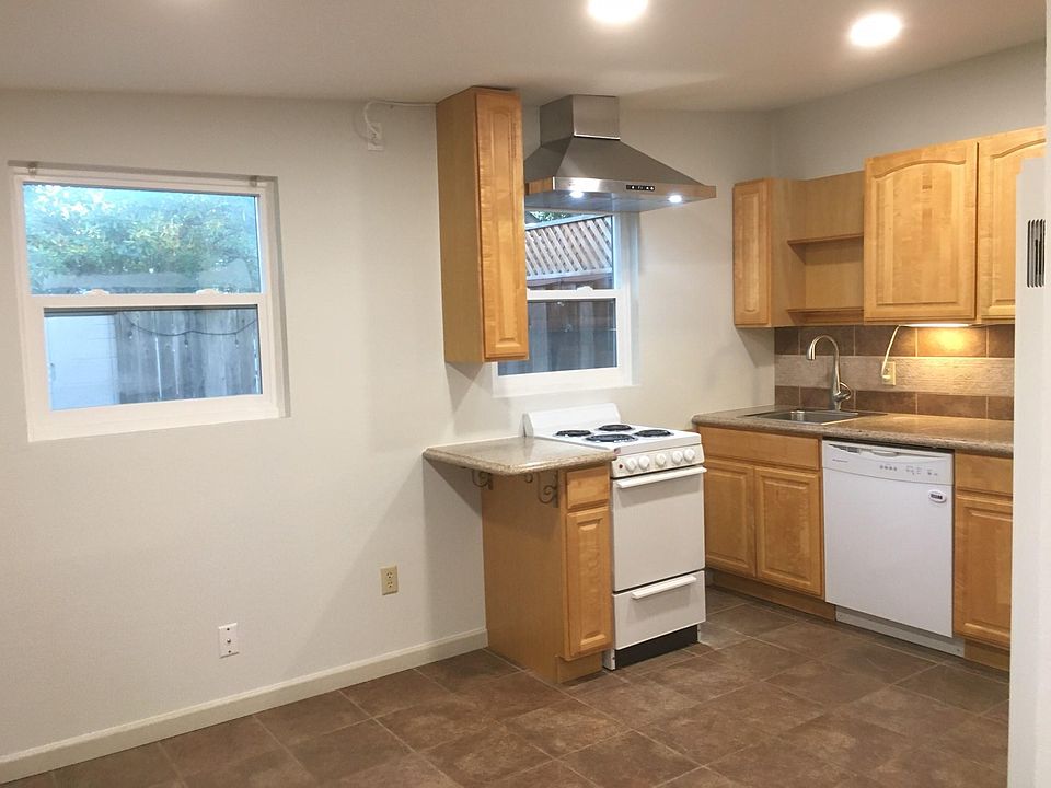1st image of 122 Claremont Ave