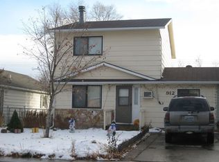 912 E 8th St, Gillette, WY 82716