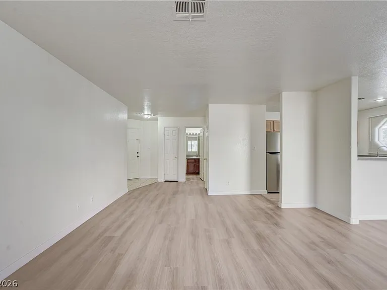 5018 S Rainbow Blvd #104 — Photo 3