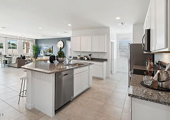 4th image of 37985 W CAPRI Avenue
