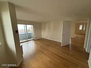 300 Ocean Ave N #D5 — Photo 34