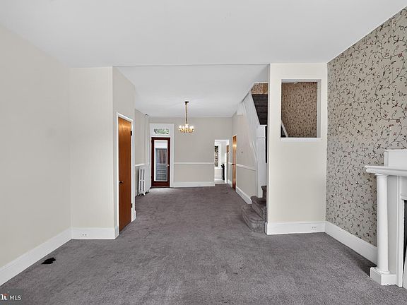 5th image of 3787 Cresson St
