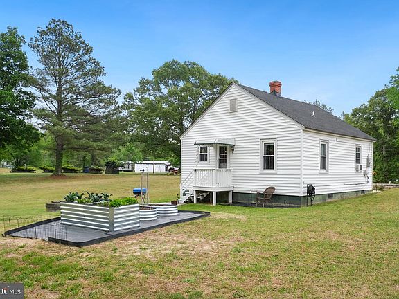 3rd image of 1253 Mulberry Rd