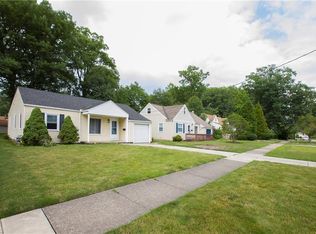 26522 Knickerbocker Rd, Bay Village, OH 44140