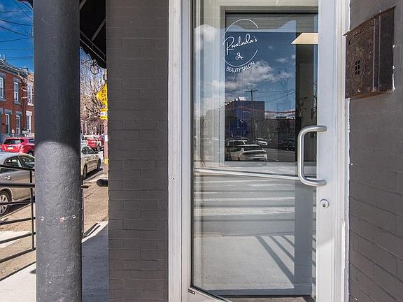 4th image of 1901 N Howard St
