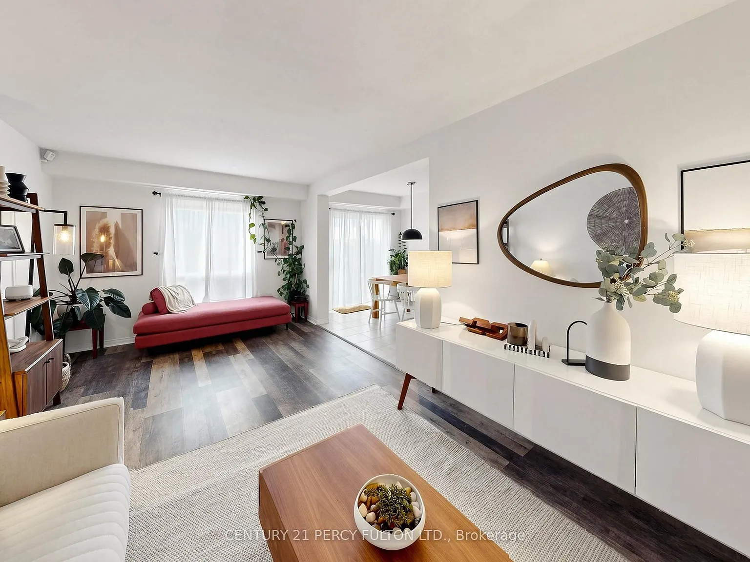 3 bed, $3,000 — Photo 4