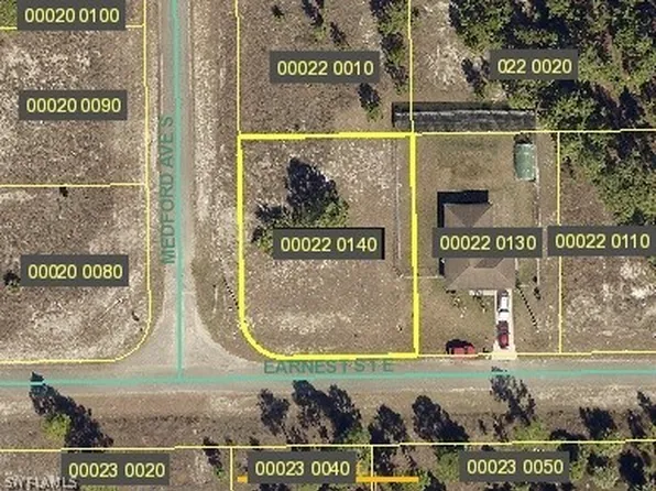 1241 Earnest St E, Lehigh Acres, FL 33974