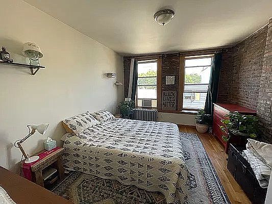 4th image of 326 21st St APT 2L