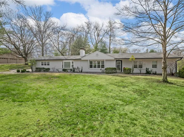 15 Ladue Crest Ln, Saint Louis, MO 63124