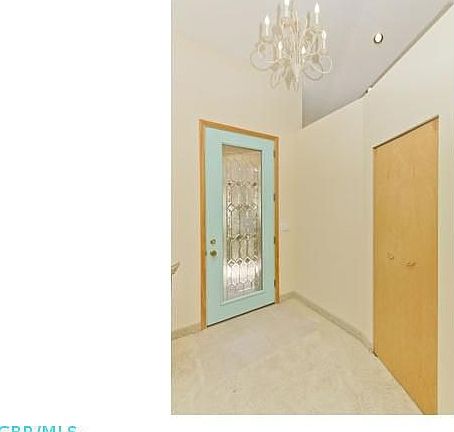 3rd image of 12129 Sunset View Dr NE